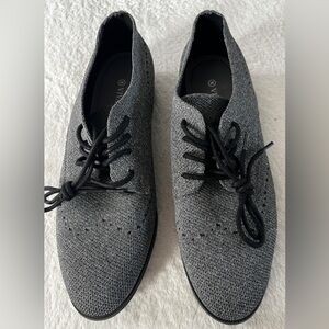 Vivaia Men's Black and Grey Round Toe Knit Oxfords Size (EU) 41